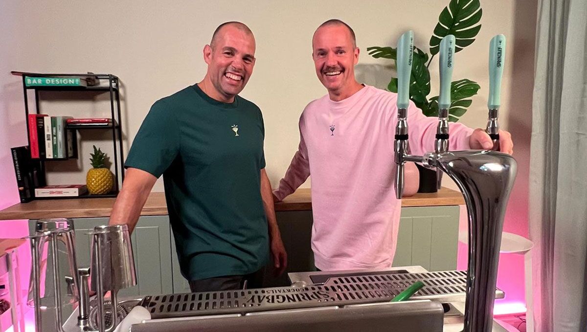 Founders Ian Bartos and Jorgos Stein behind a Springbay cocktail tap station
