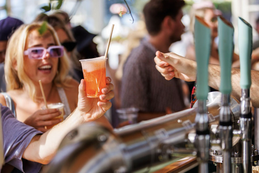 Springbay keeps festival visitors supplied with fast, high-quality cocktails throughout the day.