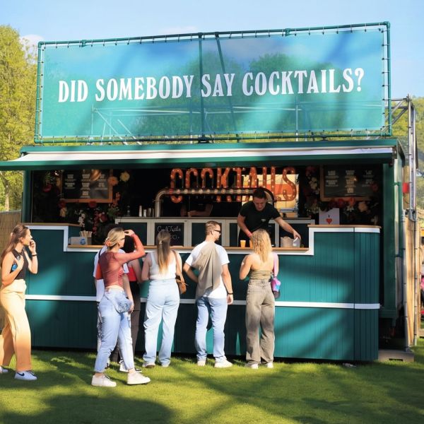 From chaos to control: how to win King’s Day behind the bar